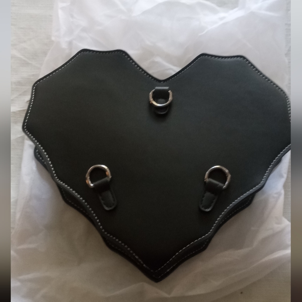 Black Heart w Spider Web Design Backpack / Shoulder Bag New - Picture 3 of 12